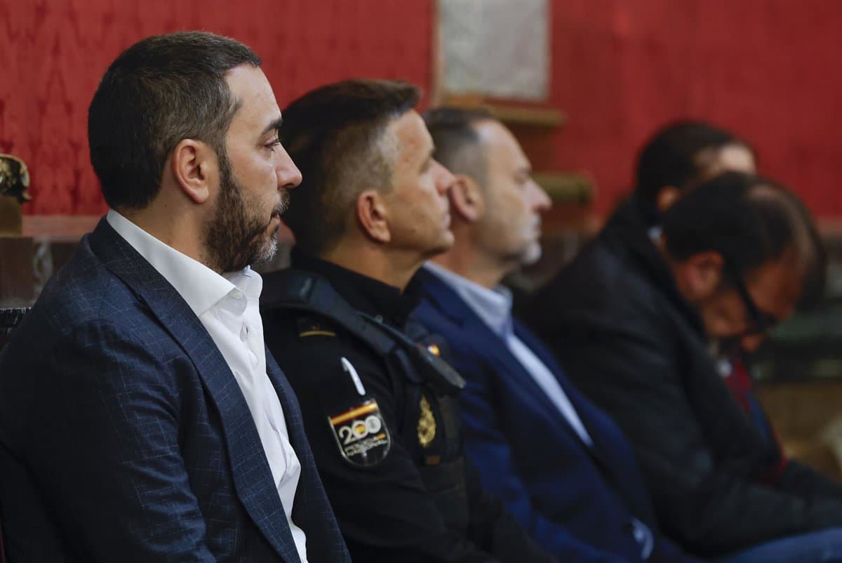 Imagen para: Supremo escucha a Ábalos y sus cómplices en la polémica compra de mascarillas